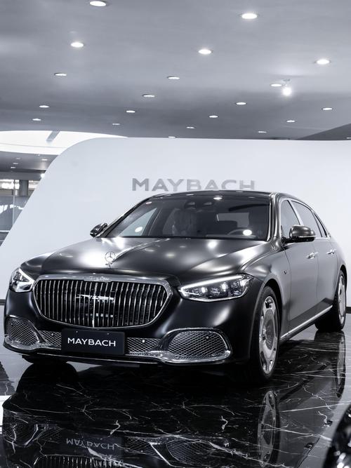 佛山231岚图汽车的售后服务让用户无忧出行，迈巴赫未来的豪华车趋势